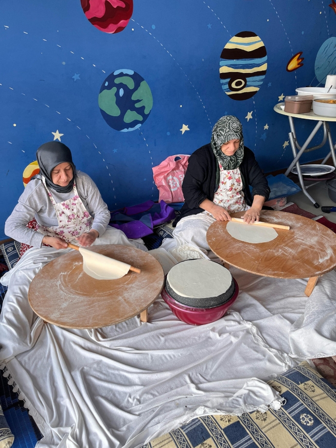 215215-202512161148330281878700