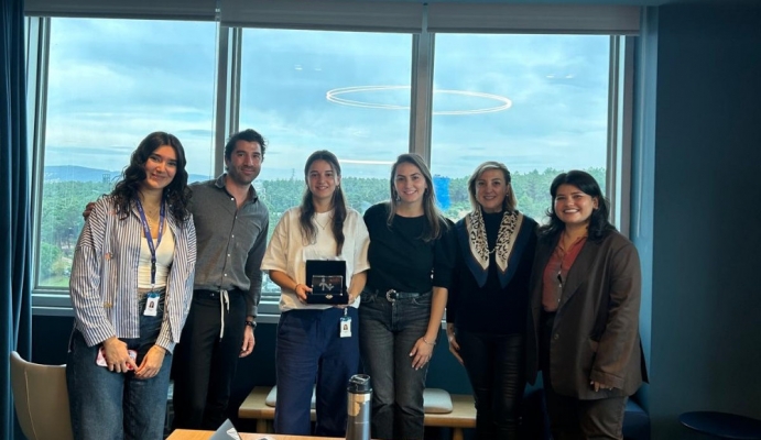 216216-202512251039480248102800