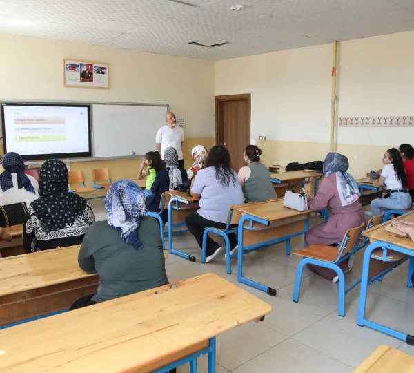 Depremden Etkilenen Kız Çocuklarının Eğitime Devamı ve Güçlenmesi Projesi